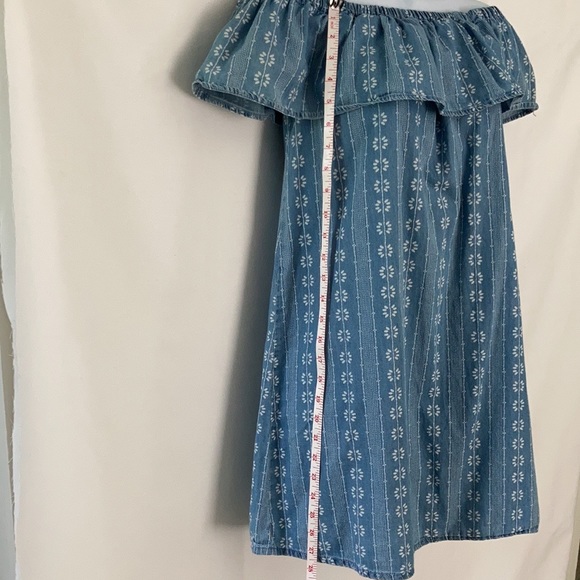 love, FIRE Off the Shoulder Denim Dress - Picture 4 of 8